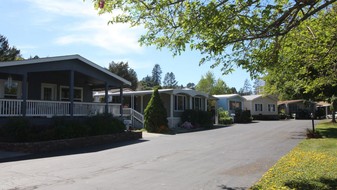 Vista del Lago in Scotts Valley, CA - Foto de edificio - Primary Photo