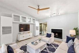 4471 W Humphrey St in Tampa, FL - Building Photo - Building Photo