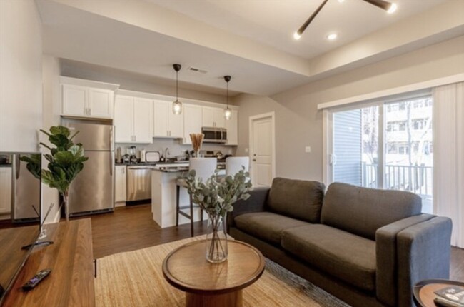 property at 870 E 5th St