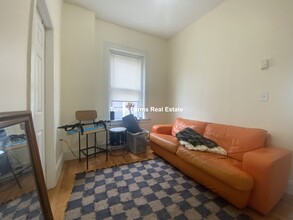 40 Chelsea St, Unit 2 in Boston, MA - Building Photo - Building Photo