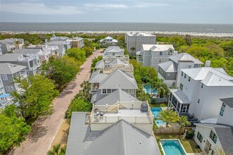 17 Sea Oats Ln in St. Simons Island, GA - Building Photo - Building Photo