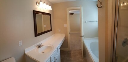 26897 Hailey's Manor in Kingwood, TX - Building Photo - Building Photo