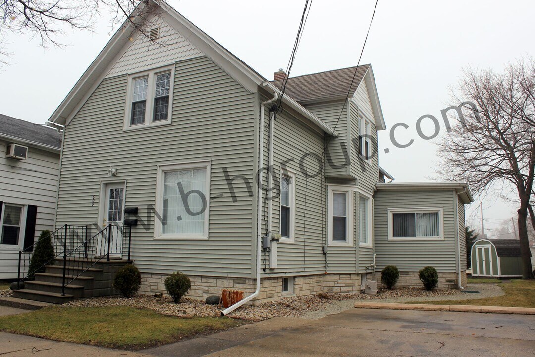 609 45th St in Kenosha, WI - Building Photo