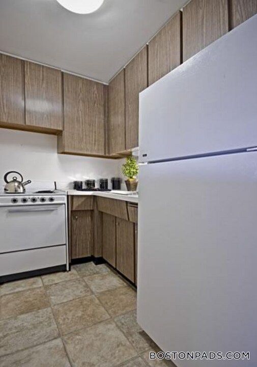 1455 Commonwealth Ave in Boston, MA - Building Photo