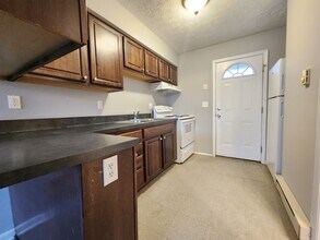 1784 Lisle Ave in Obetz, OH - Building Photo - Building Photo