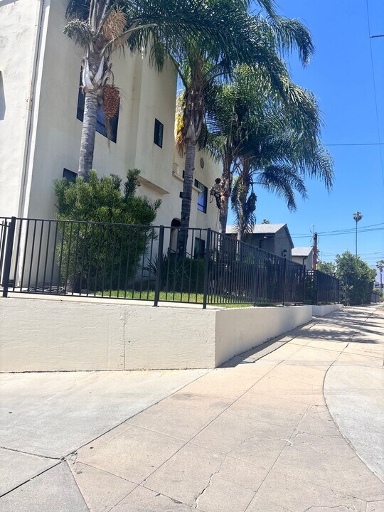 131 S Ave 63 in Los Angeles, CA - Building Photo