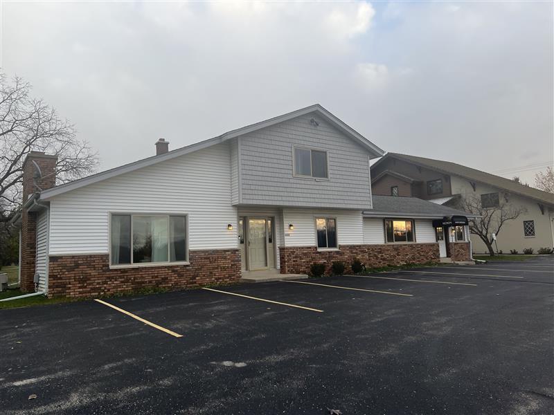 4646 S 124th St in Greenfield, WI - Foto de edificio
