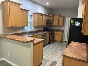 4051-4012 12th Ave S in St. Petersburg, FL - Building Photo - Building Photo