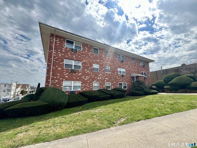 property at 35 Beers St
