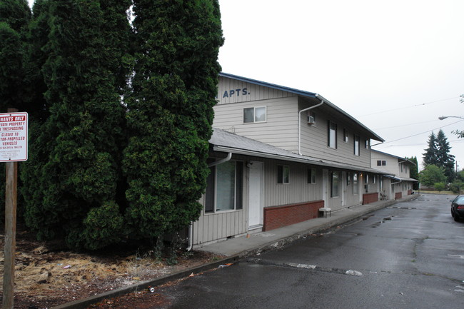 Tryon Apartments in Salem, OR - Building Photo - Building Photo