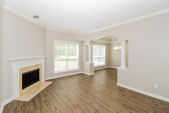 10076 Woodland Grove Dr in Lakeland, TN - Building Photo - Building Photo