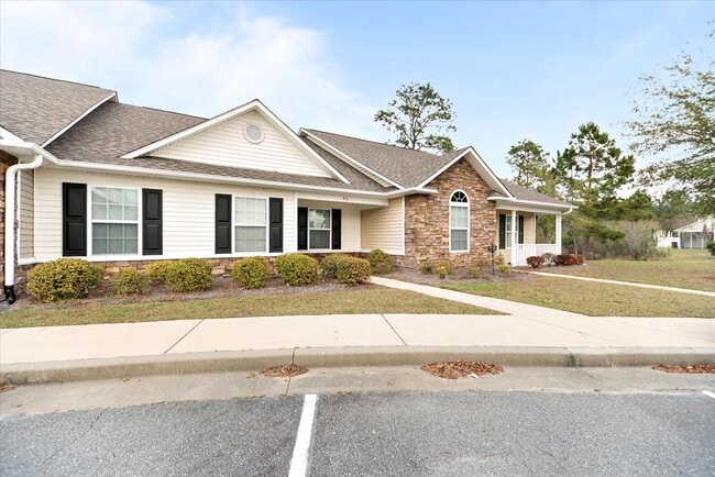 401 Barry McCaffrey Blvd, Unit F2 in Hinesville, GA - Foto de edificio - Building Photo