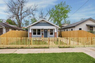 3438 Simmons St in Houston, TX - Building Photo - Building Photo