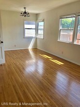 2005 Oak St in Santa Monica, CA - Building Photo - Building Photo