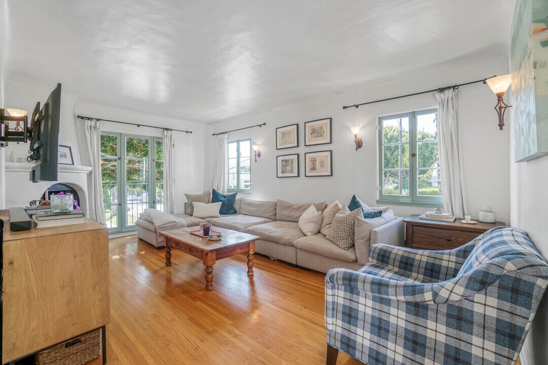 2000 Washington Ave, Unit 2000 in Santa Monica, CA - Building Photo