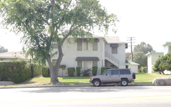 2320 Grant Ave in Redondo Beach, CA - Building Photo