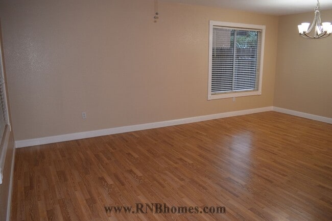 1930 Crystal Ct in Rocklin, CA - Building Photo - Building Photo