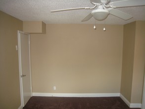 Mesquite in Las Vegas, NV - Building Photo - Interior Photo