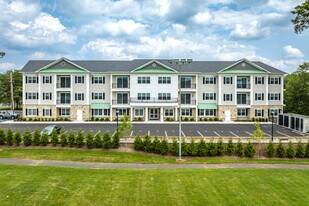 The Diamond at Warren in Warren, NJ - Building Photo