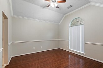 10326 N Laurel Branch Dr in Houston, TX - Building Photo - Building Photo