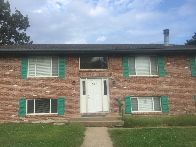520 Oak St in Emporia, KS - Building Photo