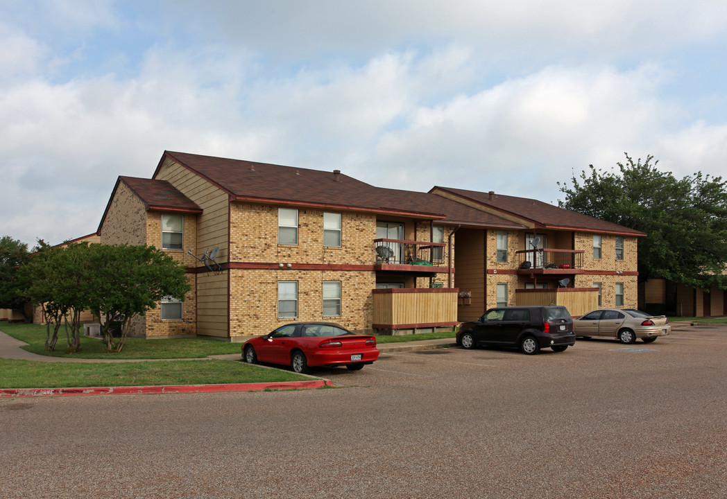 Northtown Village in Waxahachie, TX - Building Photo