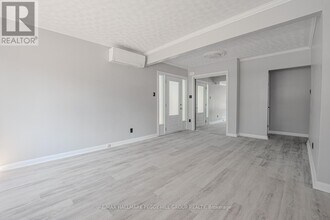76-76 John St in Barrie, ON - Building Photo - Building Photo