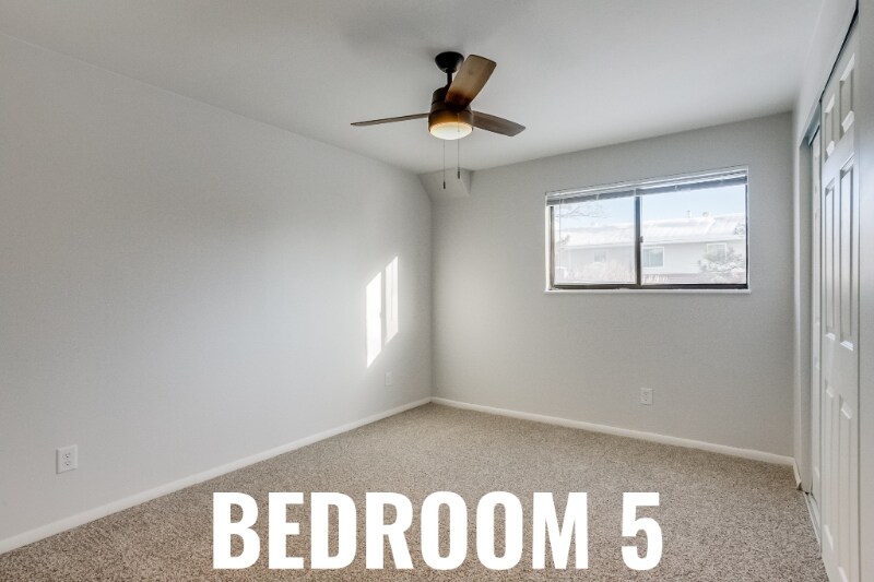 13489 W Auburn Ave in Lakewood, CO - Foto de edificio