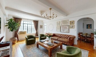 79 Christopher St in New York, NY - Building Photo