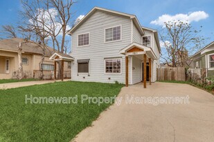 1911 May St in Fort Worth, TX - Building Photo