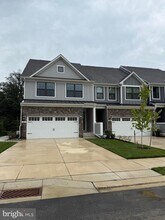 605 Phalen Ct in Wilmington, DE - Building Photo - Building Photo