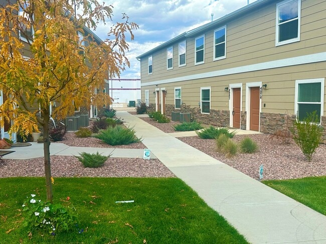 4090 Warthog Hts in Colorado Springs, CO - Building Photo - Building Photo