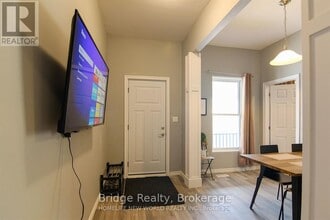 144-144 Adelaide St N in London, ON - Building Photo - Building Photo