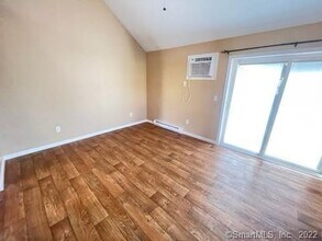 268 Hartford Turnpike in Tolland, CT - Building Photo - Building Photo