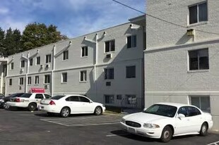 6724 Marshall Rd, Unit A204 in Upper Darby Township, PA - Building Photo
