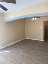 2350 Hegele St in Beaumont, TX - Building Photo - Building Photo