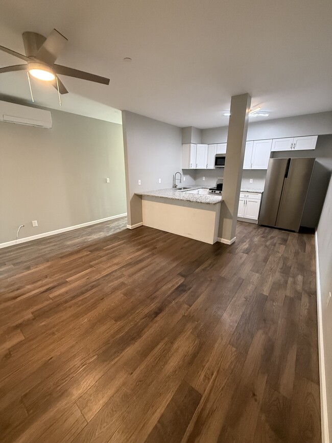 111 N Main St, Unit 304 in Elmira, NY - Building Photo - Building Photo