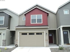 114 N 44th Pl in Ridgefield, WA - Building Photo