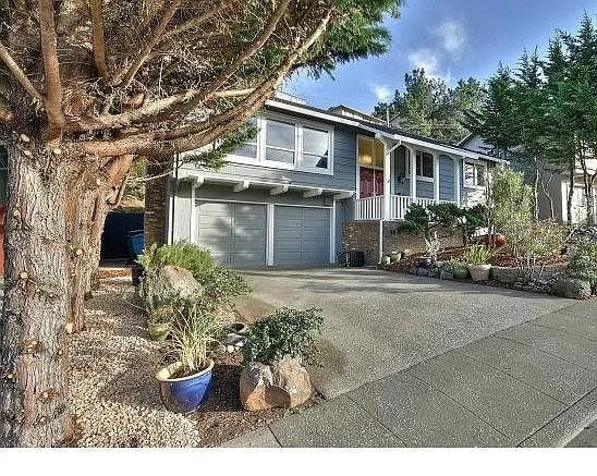 property at 3561 Sneath Ln