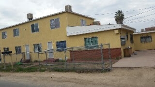 1400 Orange Dr in Bakersfield, CA - Foto de edificio