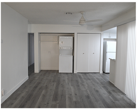 3033 St George St in North Las Vegas, NV - Building Photo - Building Photo