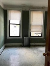 41-14 40th St in Long Island City, NY - Building Photo - Other