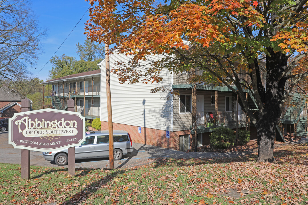 Abbingdon of Old Southwest in Roanoke, VA - Building Photo