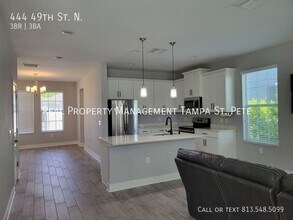 444 49th St N in St. Petersburg, FL - Building Photo - Building Photo