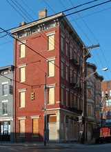 The Stafford in Cincinnati, OH - Building Photo - Building Photo