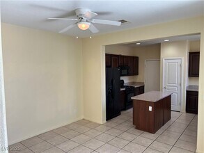 8841 Norton Peak Ave in Las Vegas, NV - Building Photo - Building Photo