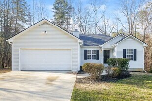 61 Colton Creek Ct in Dallas, GA - Building Photo
