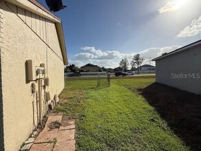 528 Imperial Pl in Poinciana, FL - Building Photo - Building Photo