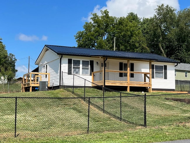 property at 7 Jones Cir