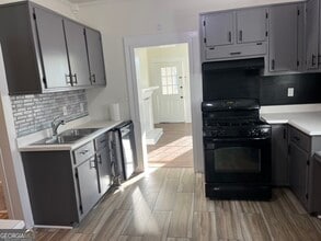 202 Granite St in Hogansville, GA - Building Photo - Building Photo
